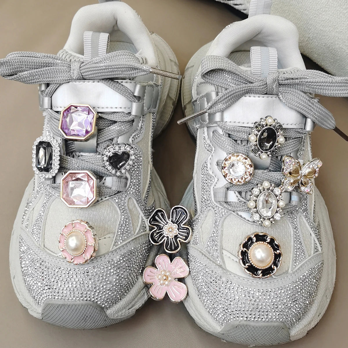 4PCS Flowers Shoelaces Charms Butterfly Shoes Buckles DIY Geometric Clips
